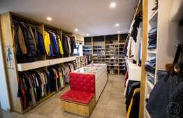 Casa deosebita cu finisaje premium, privelise deosebita, la cheie!