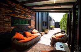 Casa deosebita cu finisaje premium, privelise deosebita, la cheie!