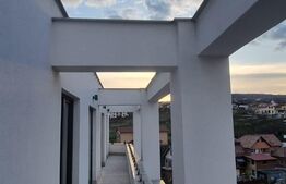 Apartament de 4 camere, 79 mp, TERASA de 51 mp,orientare SUD, bloc nou!