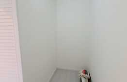 3 camere in zona Terra, etaj intermediar!