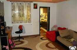 Apartament cu 1 camera, 28 mp utili, zona strazii Parang