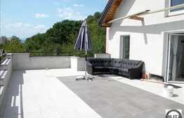 De inchiriat apartament cu 3 camere, 76 mp utili si 2 terase