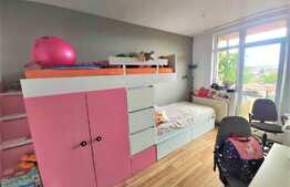 Apartament 3 camere, etaj intermediar, 76 mp