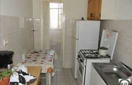 Vanzare apartament cu 2 camere decomandate, 40,2 mp utili, boxa la subsol