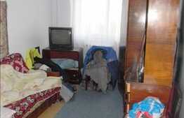 Vanzare apartament cu 2 camere decomandate, 40,2 mp utili, boxa la subsol