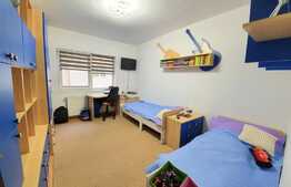 3 camere, etaj intermediar, parcare! Zona strazii Eroilor!