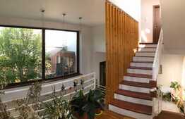 Vila exclusivista cu panorama, finisata modern, 330 mp utili, 500 mp teren