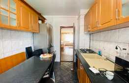 Apartament de 4 camere, 130 mp, 2 terase, parcare, AC, zona Minerva