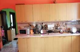 De vanzare casa, singur in curte, 1000 mp teren, 120 utili, Zona Ciuperca