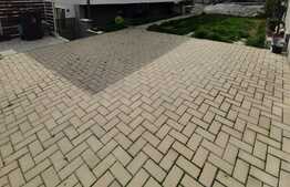 Casa 4 camere, magazie 12 mp, 2 terase, 240 mp teren, zona Tauti