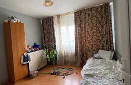 2 camere, etaj intermediar, zona strazii Dunarii!