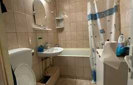 2 camere, etaj intermediar, zona strazii Dunarii!