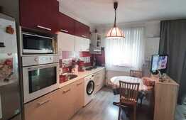 Etaj intermediar, 2 balcoane, parcare cu CF, zona Florilor