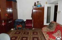 Vanzare 2 camere, decomandat, 52 mp utili, zona 1 Decembrie 1918, boxa subsol