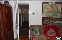 Vanzare 2 camere, decomandat, 52 mp utili, zona 1 Decembrie 1918, boxa subsol