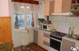 Vanzare 2 camere, decomandat, 52 mp utili, zona 1 Decembrie 1918, boxa subsol