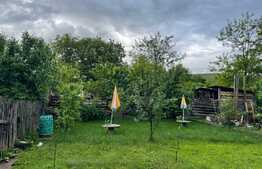 Casa individuala de vanzare ,  500 mp teren , 3 niveluri , acces facil, Luna de Sus 