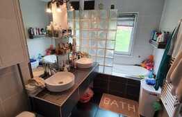 Apartament 2 camere semidecomandat 48 mp, zona Regal