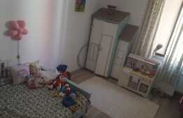 Apartament 3 camere, 78 mp, zona Tractorul