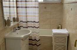 Apartament de 3 camere, decomandat, modern, 70 mp , zona strazii Rasinarilor