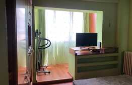 Apartament de 4 camere decomandat, zona Aurel Vlaicu!