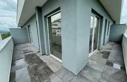 2 camere, 51 mp, terasa 25 mp, CF, zona VIVO