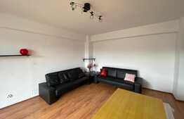 Apartament de 3 camere, decomandat, 70 mp, 3 balcoane, zona strazii Cipariu