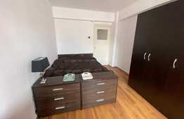 Apartament de 3 camere, decomandat, 70 mp, 3 balcoane, zona strazii Cipariu