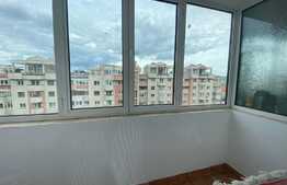Apartament de 3 camere, decomandat, 70 mp, 3 balcoane, zona strazii Cipariu