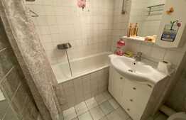 Apartament de 3 camere, decomandat, 70 mp, 3 balcoane, zona strazii Cipariu