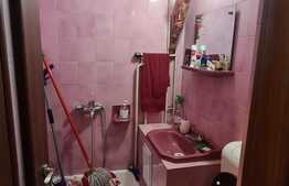 Apartament 3 camere, zona ultracentrala, cu parcare! Etaj intermediar! 