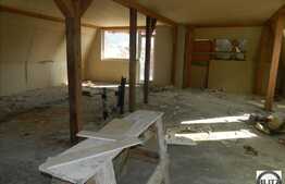 Vanzare mansarda cu 108 mp,  la cateva minute de POLUS, semifinisata