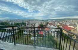 Apartament de 1 camere, 37 mp, prima inchiriere, balcon, zona Centrala