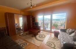 Apartament de 1 camere, 37 mp, prima inchiriere, balcon, zona Centrala