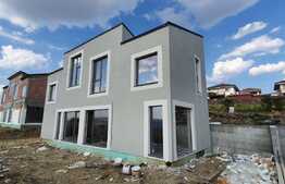 Casa cuplata,114 mp utili, 250 mp teren, ansamblu de case premium