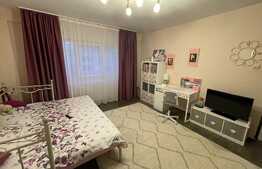  Apartament 3 camere decomandate, zona strazii Plopilor! 