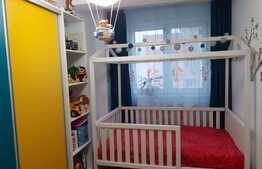 Apartament 3 camere, etaj intermediar si parcare cu CF