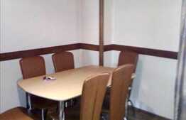 Apartament de vanzare, zona FSEGA, 2 camere decomandate, 55 mp. Boxa inclusa!