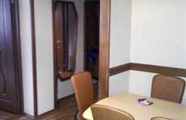 Apartament de vanzare, zona FSEGA, 2 camere decomandate, 55 mp. Boxa inclusa!