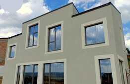 Cauti o casa cu design avantgardist si o panorama spectaculoasa in Dezmir?