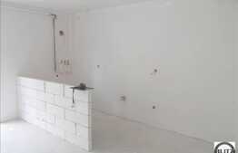 Vanzare apartament cu 1 camera, semifinisat, zona usor accesibila!