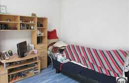 Mansarda cu 1 camera, 36 mp utili, balcon, zona Pietei Floresti!