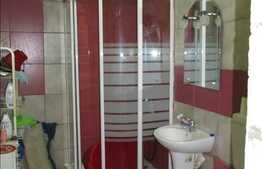 Mansarda cu 1 camera, 36 mp utili, balcon, zona Pietei Floresti!