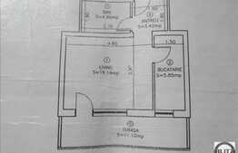 Mansarda cu 1 camera, 36 mp utili, balcon, zona Pietei Floresti!