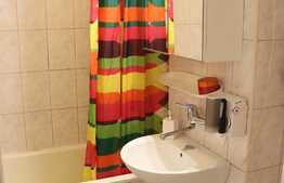 Apartament de 4 camere, 81 mp, decomandat, etaj intermediar, zona Calea Floresti