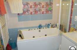 Apartament 3 camere, decomandat, 85 mp utili, cu garaj inclus, zona Alverna