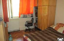 3 camere, 58 mp, etaj intermediar, zona strazii Hateg!