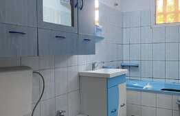 Apartament cu 3 camere, în zona străzii Petuniei cu parcare inclusă