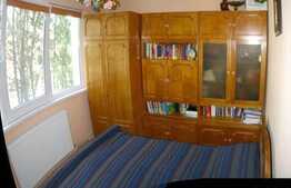 Vanzare apartament zona Piata Hermes, 80 mp 4 camere decomandate. Loc de parcare