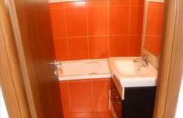 Vanzare apartament zona Piata Hermes, 80 mp 4 camere decomandate. Loc de parcare
